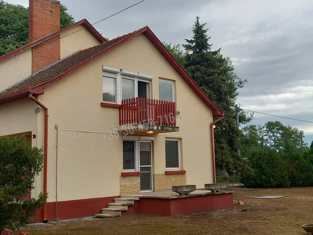 Eladó ház Kiskunmajsa, Iparhegyi utca 133 nm