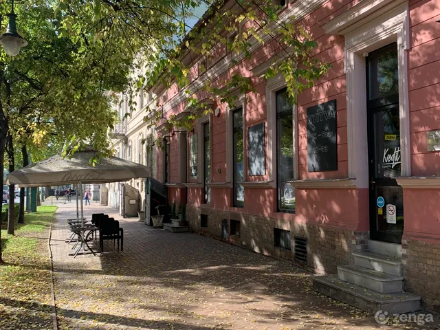 Kiadó kereskedelmi és ipari ingatlan Szeged, Belváros 130 nm