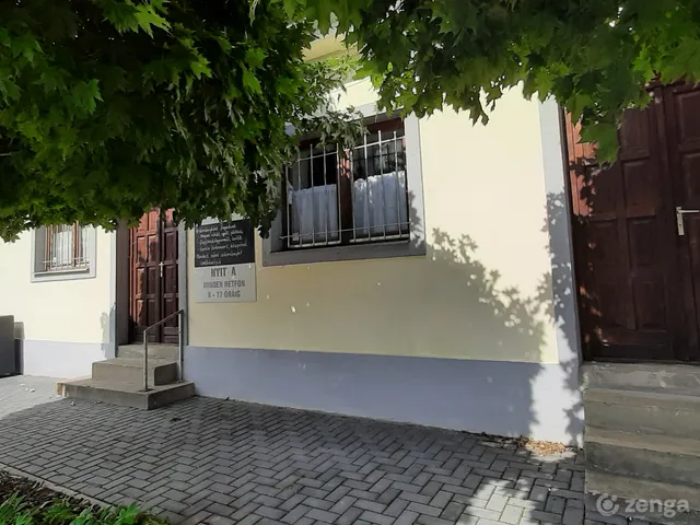 Eladó kereskedelmi és ipari ingatlan Mágocs 242 nm