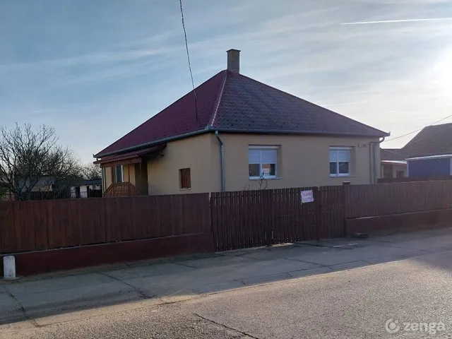 Eladó ház Máriapócs 110 nm