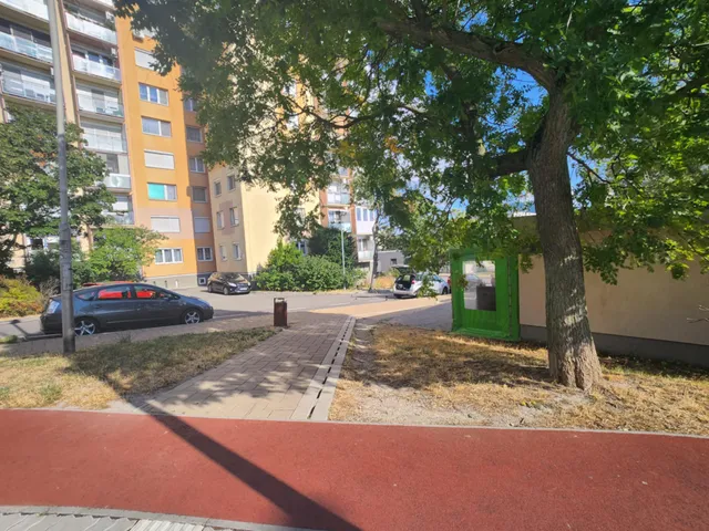Eladó kereskedelmi és ipari ingatlan Budapest XXII. kerület, Budatétény, Rákóczi út 20. 34 nm