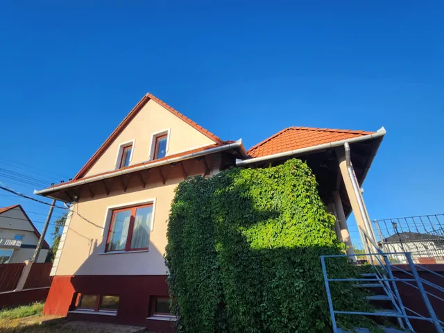 Eladó ház Érd, Fenyves-Parkváros 450 nm