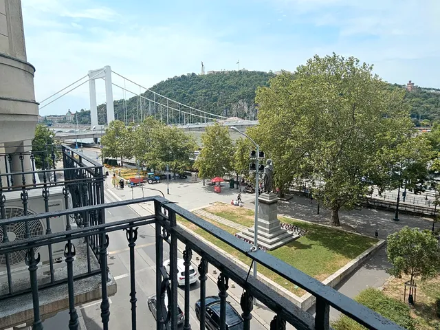 Kiadó lakás Budapest V. kerület, Belváros 153 nm