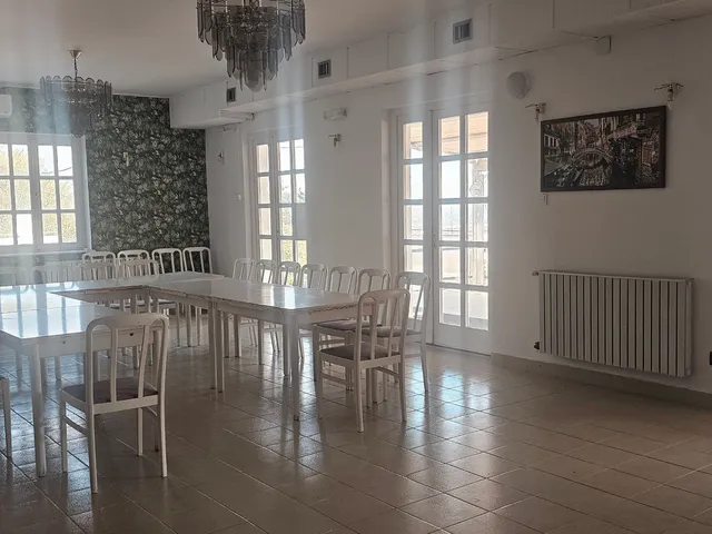 Eladó kereskedelmi és ipari ingatlan Budapest XII. kerület 1490 nm