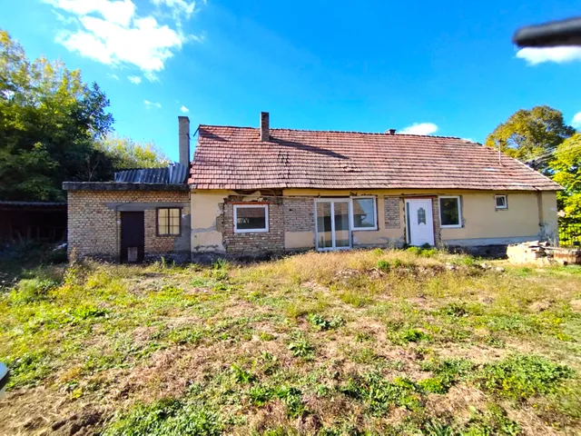 Eladó ház Kölesd 87 nm