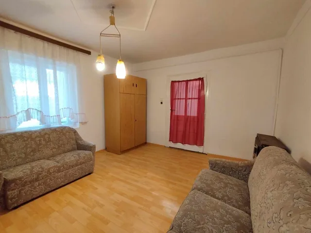 Eladó lakás Kiskunhalas 80 nm