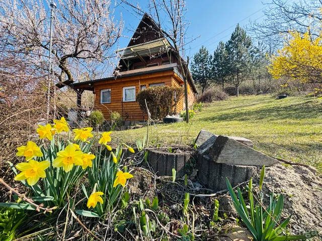 Eladó üdülő és hétvégi ház Dunaalmás 48 nm