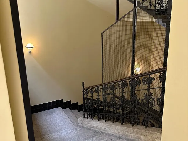 Eladó lakás Budapest VI. kerület, Nagykörúton belüli terület, Andrássy 124 nm