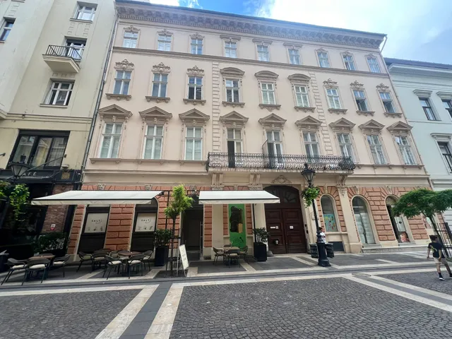 Eladó lakás Budapest V. kerület, Bank negyed, Zrínyi 9 71 nm