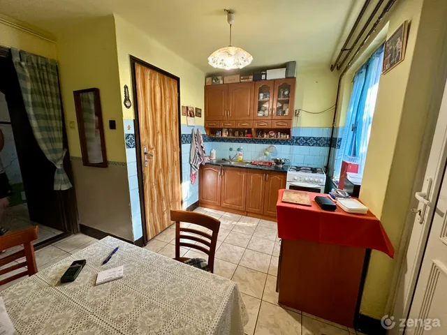 Eladó ház Győr, Nádorváros, Nagy Imre utca 24 215 nm