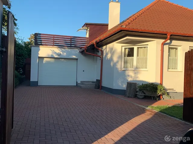Eladó ház Balatonkenese 140 nm