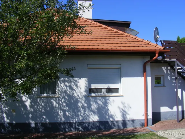 Eladó ház Balatonkenese 140 nm