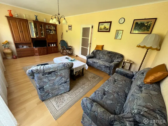 Eladó lakás Szekszárd, Bakta 155 nm