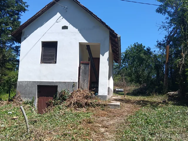 Eladó mezőgazdasági ingatlan Nádasd, Hegyalja 20 nm
