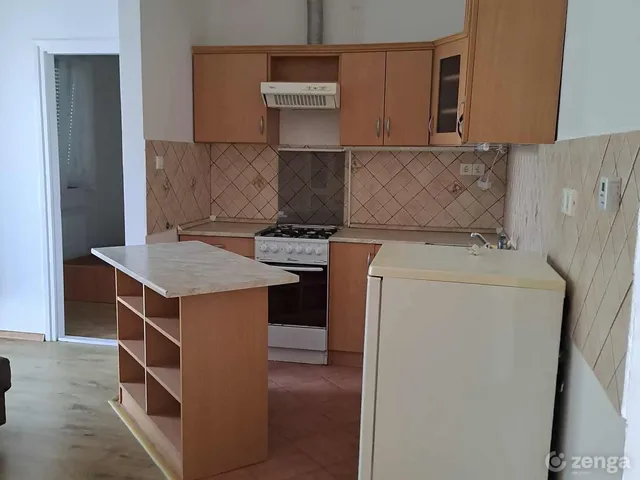 Kiadó lakás Szeged, Móraváros 38 nm