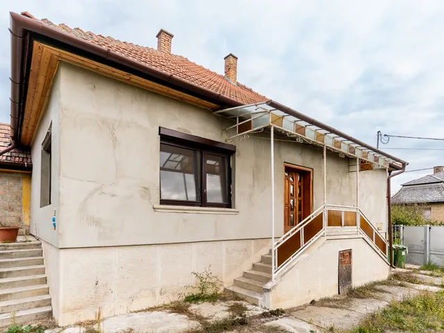 Eladó ház Zsámbok 120 nm