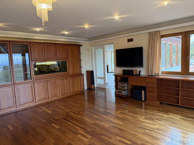 Kiadó lakás Budapest II. kerület, Kurucles, budakeszi ut 77 174 nm