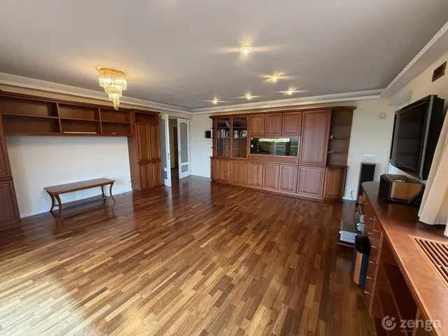 Kiadó lakás Budapest II. kerület, Kurucles, budakeszi ut 77 174 nm