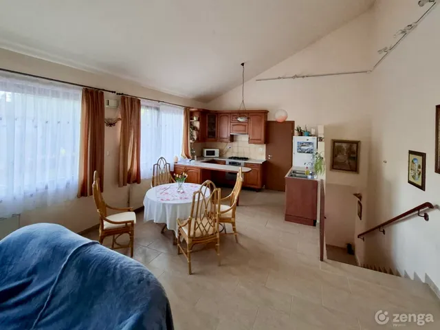 Kiadó lakás Fót 140 nm