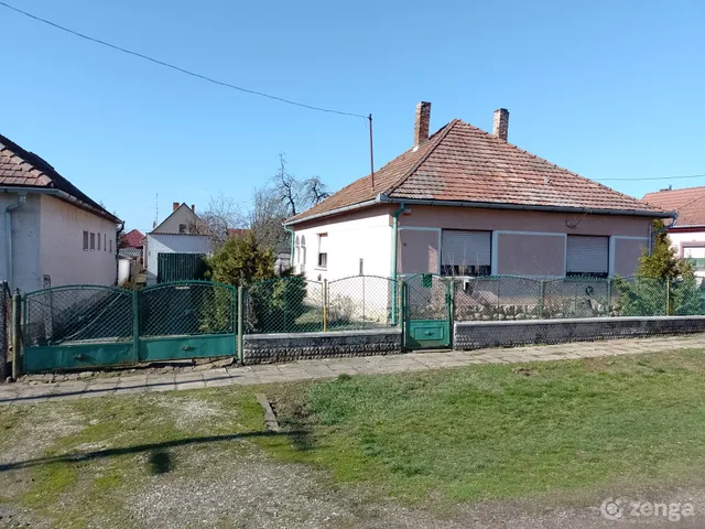 Eladó ház Dombóvár, Újdombóvár, VII. utca 7. 90 nm