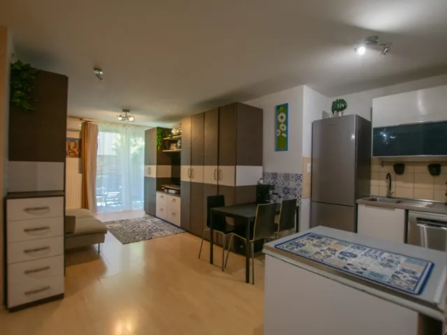 Eladó lakás Budapest VIII. kerület, Századosnegyed 47 nm