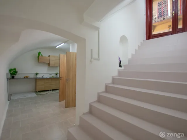 Eladó kereskedelmi és ipari ingatlan Budapest VI. kerület, Eötvös utca 20 195 nm