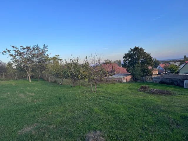 Eladó telek Pákozd, Jókai u. 14/b 1187 nm