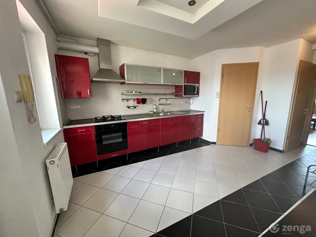 Kiadó lakás Kecskemét, Bethlenváros 58 nm