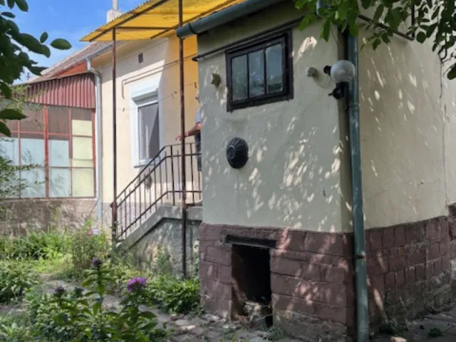 Eladó lakás Pécs, Vasas 79 nm