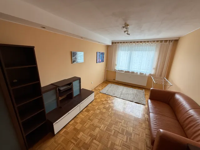 Eladó lakás Győr, Adyváros 53 nm