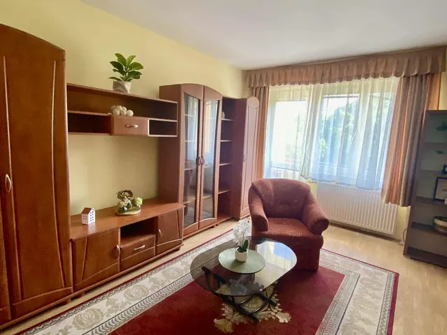 Eladó lakás Szombathely, Oladi lakótelep 61 nm
