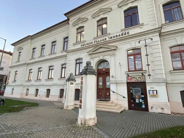 Eladó kereskedelmi és ipari ingatlan Szombathely, Belváros 56 nm