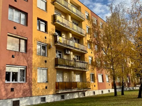 Eladó lakás Szombathely, Derkovits-lakótelep 42 nm