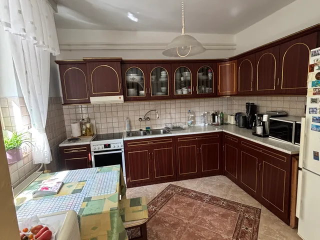 Eladó ház Szombathely, Gyöngyöshermán 160 nm