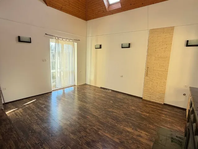 Kiadó ház Szombathely, Olad 150 nm