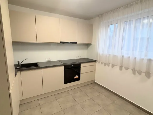 Kiadó lakás Szombathely, Belváros 55 nm