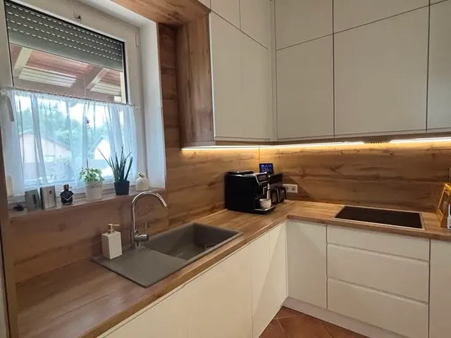 Eladó ház Szombathely, Szentkirály 166 nm
