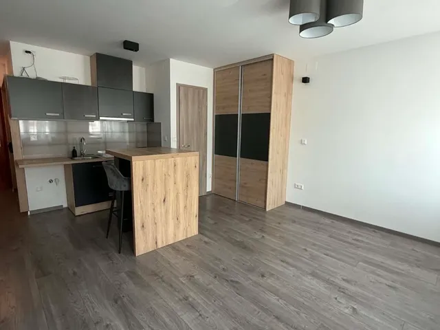 Eladó lakás Kőszeg, Belváros 30 nm