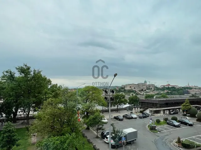 Eladó lakás Budapest V. kerület, Belváros 261 nm