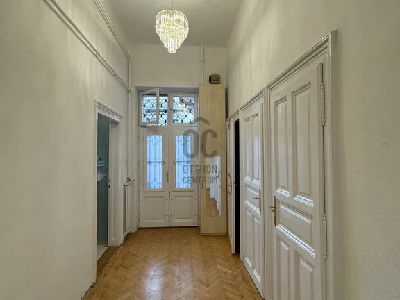 Kiadó lakás Budapest VI. kerület 135 nm