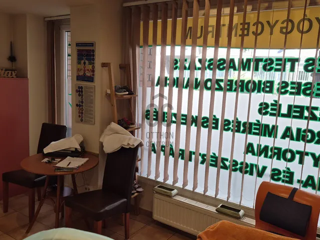 Eladó kereskedelmi és ipari ingatlan Budapest II. kerület, Országút 50 nm