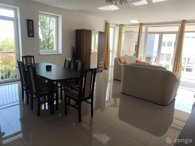 Eladó lakás Balatonfüred, Belváros 72 nm