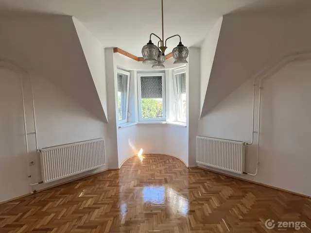 Eladó lakás Karcag, Nagyvénkert 56 nm