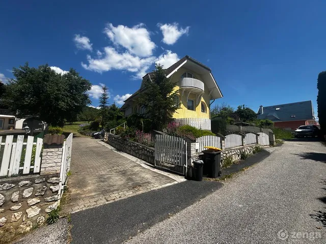 Eladó ház Vonyarcvashegy 150 nm