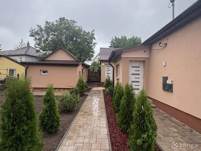 Eladó ház Pomáz, Pápay László u 11 30 nm