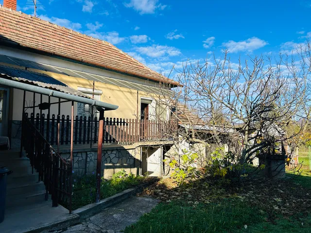 Eladó ház Karmacs 70 nm