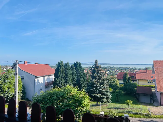 Eladó ház Vonyarcvashegy 180 nm