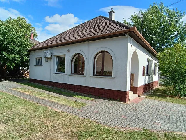 Eladó ház Kaposvár, Donner, Táncsics Mihály utca 10 105 nm