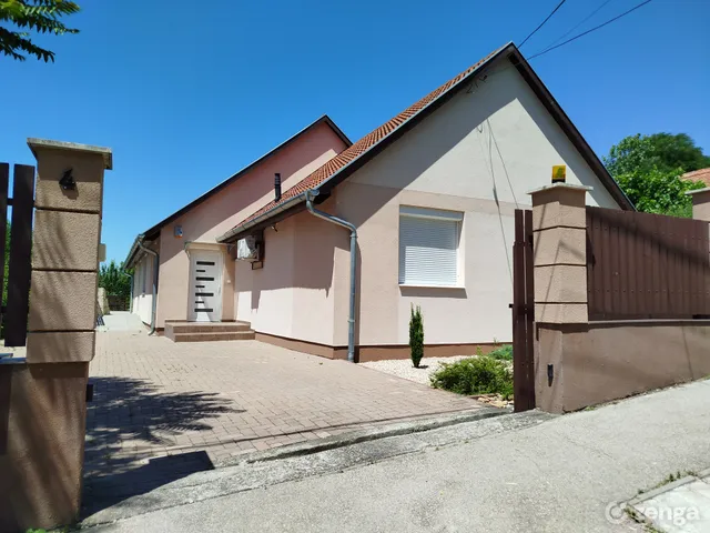 Kiadó ház Biatorbágy, Bia 133 nm