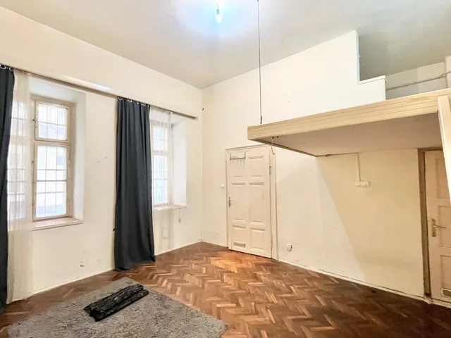 Eladó lakás Budapest VIII. kerület, Palotanegyed, Bródy Sándor utca 28 nm